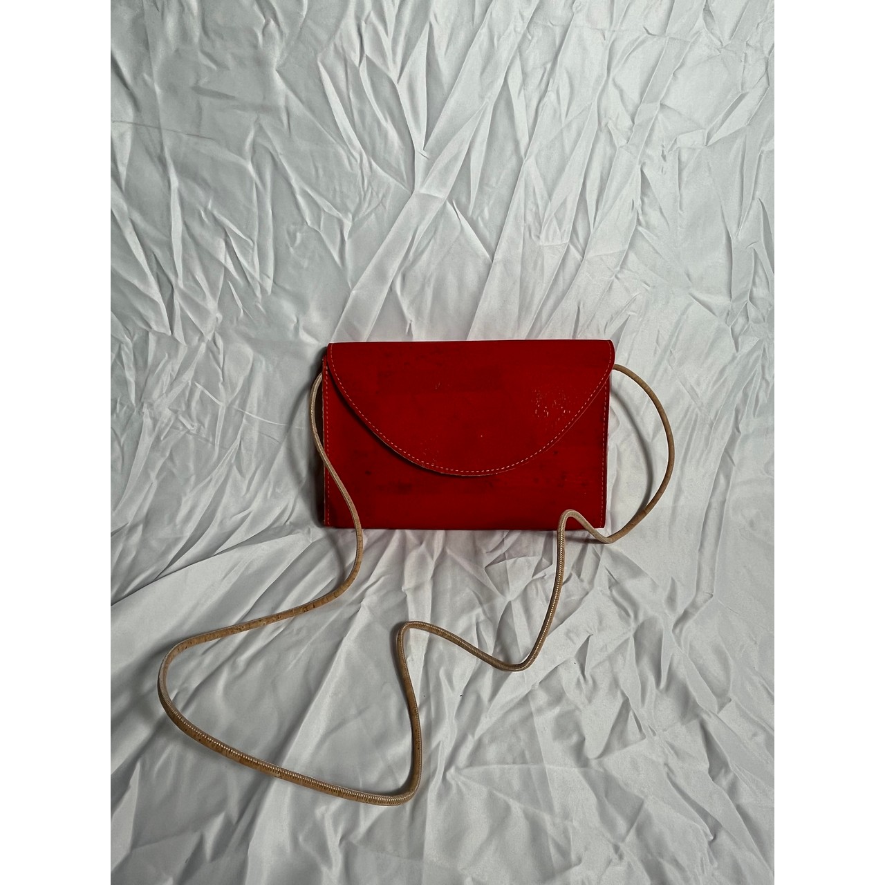 Kleine Kork-Handtasche (Clutch) zum Umhängen in rot