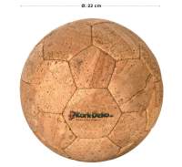 Fußball aus Kork - die Alternative zum Leder und Plastik